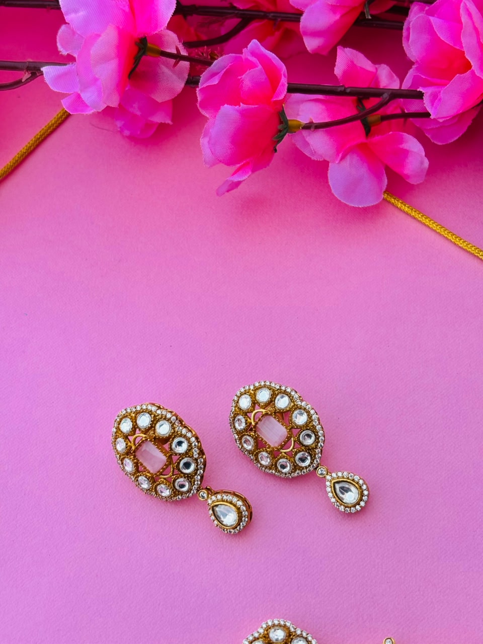 Kundan Pearl Choker Necklace Set - Image 5