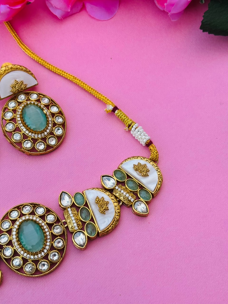 Turquoise Kundan Mother of Pearl Necklace Set - Image 4